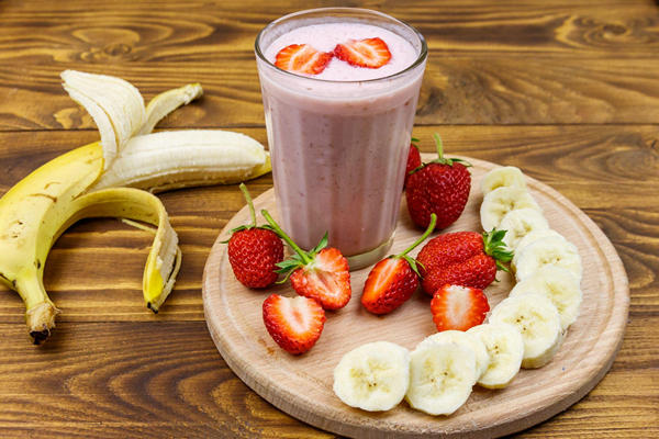 Летние рецепты с клубникой в блендере - 2